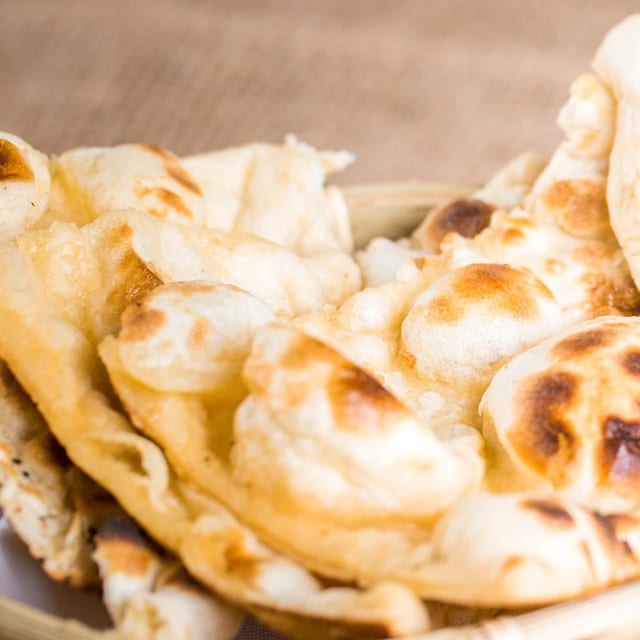 Naan (Plain).